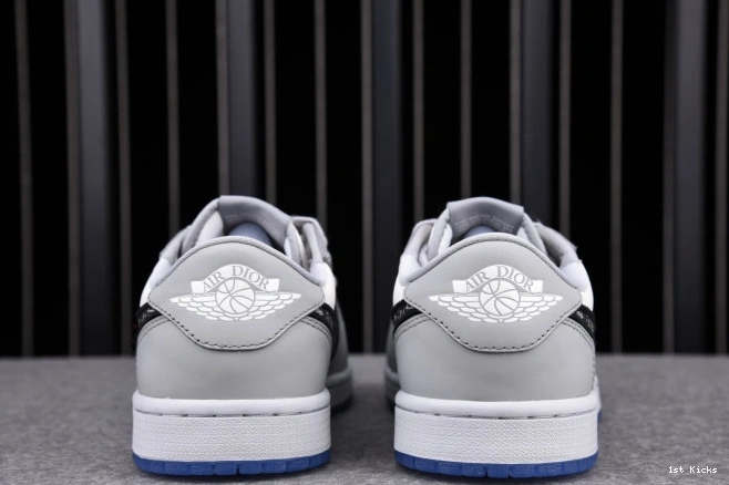 1st Kicks Shoes CN8607-002 DR X JORDAN box) 1 shoe (DR LOW OG 0731